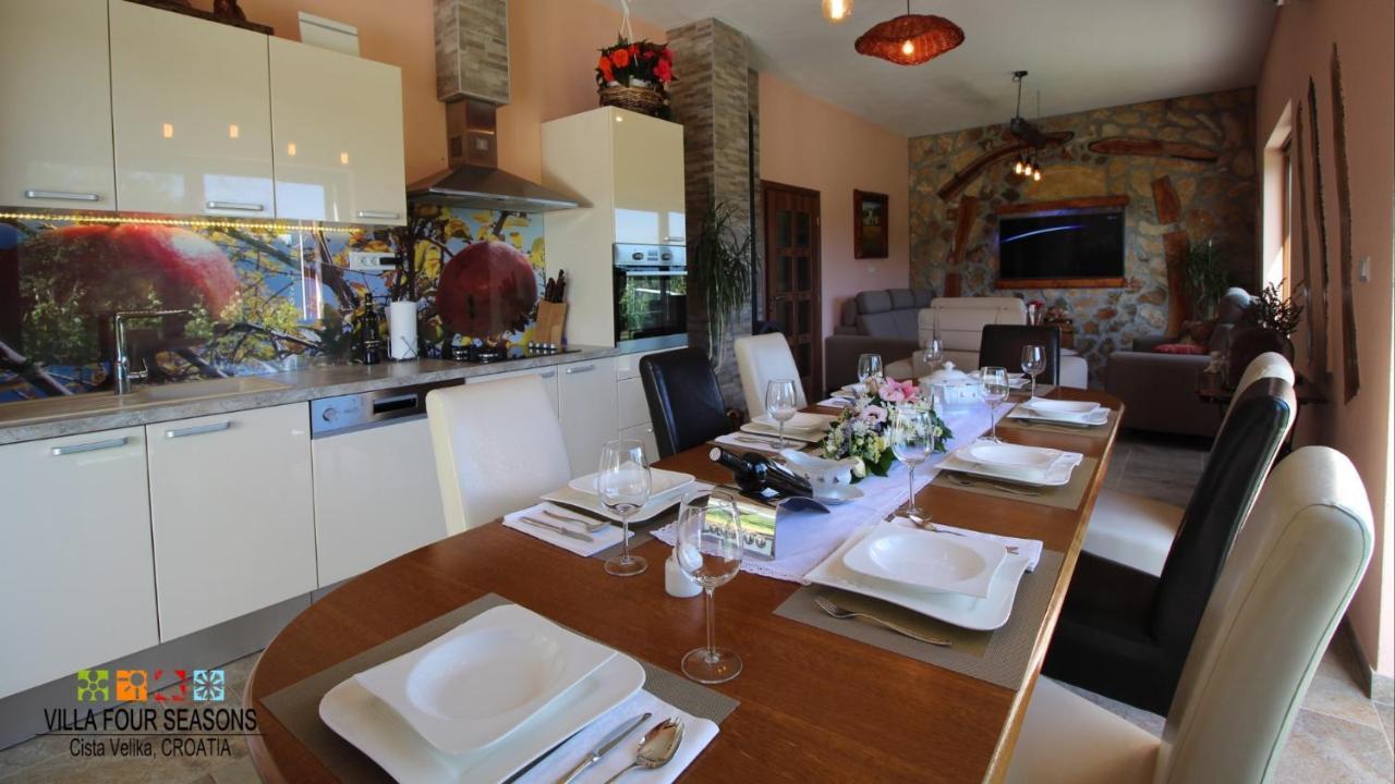 Four Seasons, Heated Pool And 3 En-suite Bathrooms Villa *
