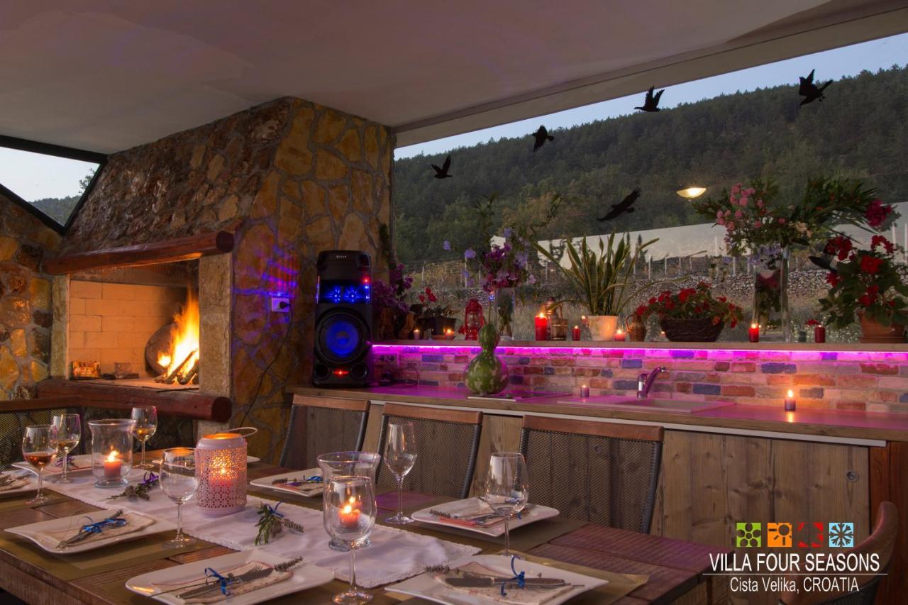 Four Seasons, Heated Pool And 3 En-suite Bathrooms Velika Cista (Split-Dalmatia)