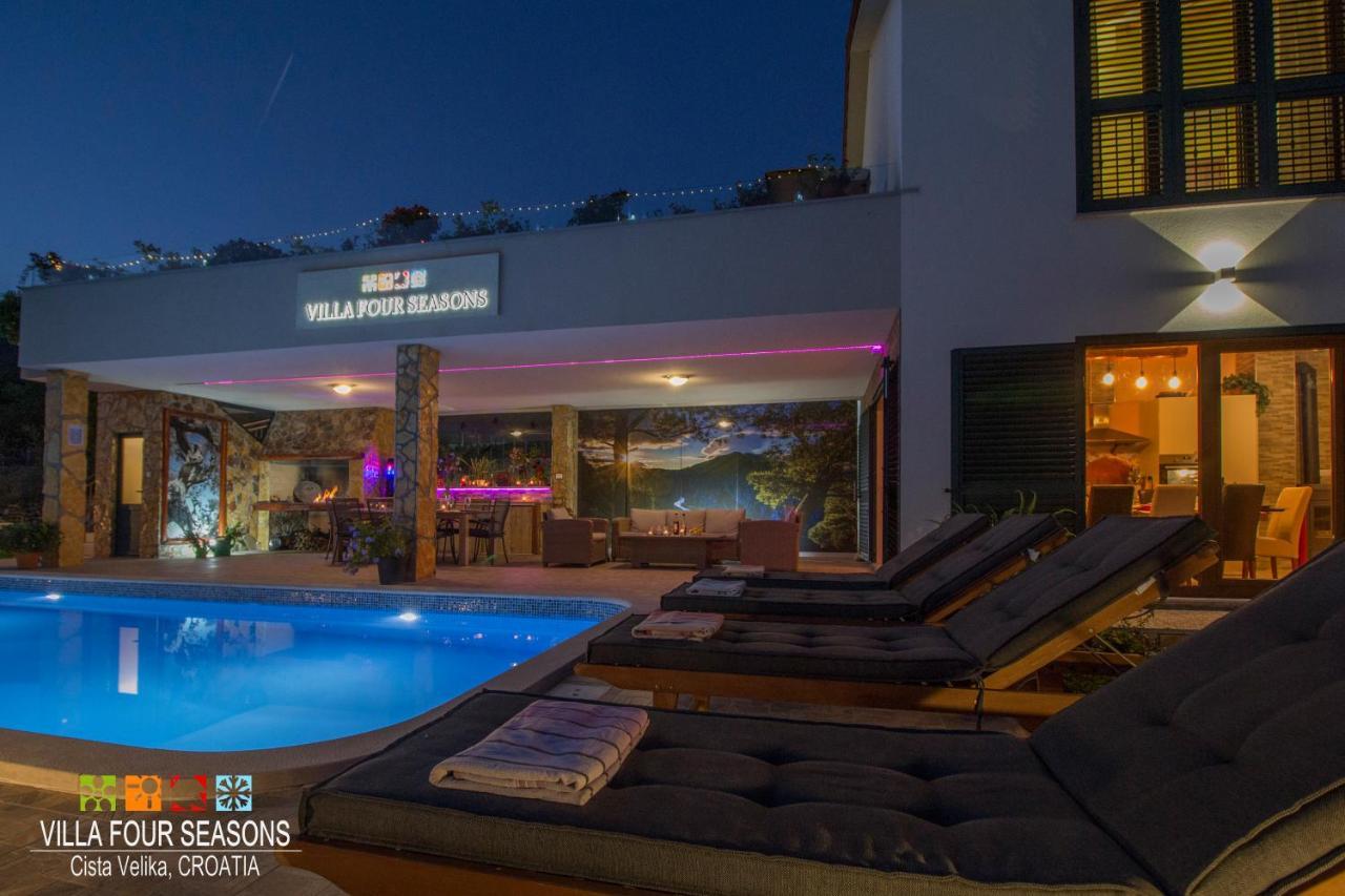 Villa Four Seasons, Heated Pool And 3 En-suite Bathrooms Velika Cista (Split-Dalmatia)