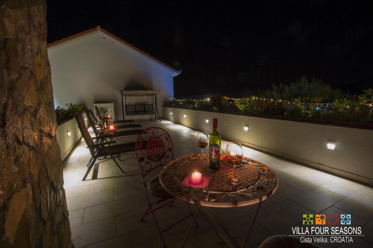 Four Seasons, Heated Pool And 3 En-suite Bathrooms Villa *
