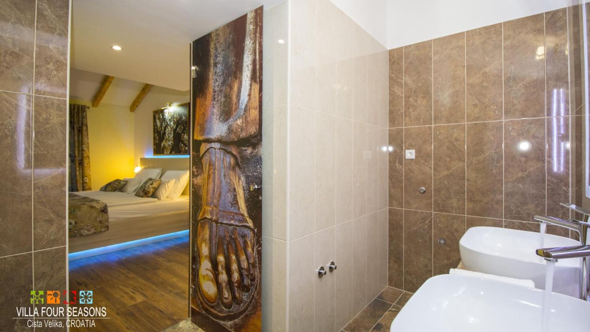 Villa Four Seasons, Heated Pool And 3 En-suite Bathrooms *